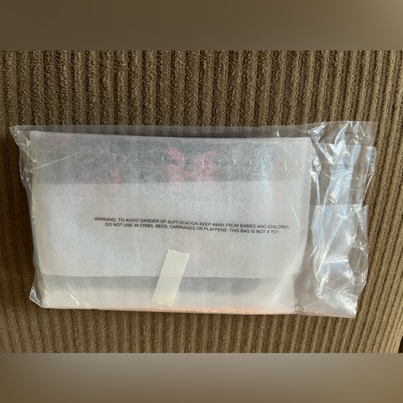 Coach Corner Zip Wristlet With Bow Print nwt in packaging - Picture 5 of 5